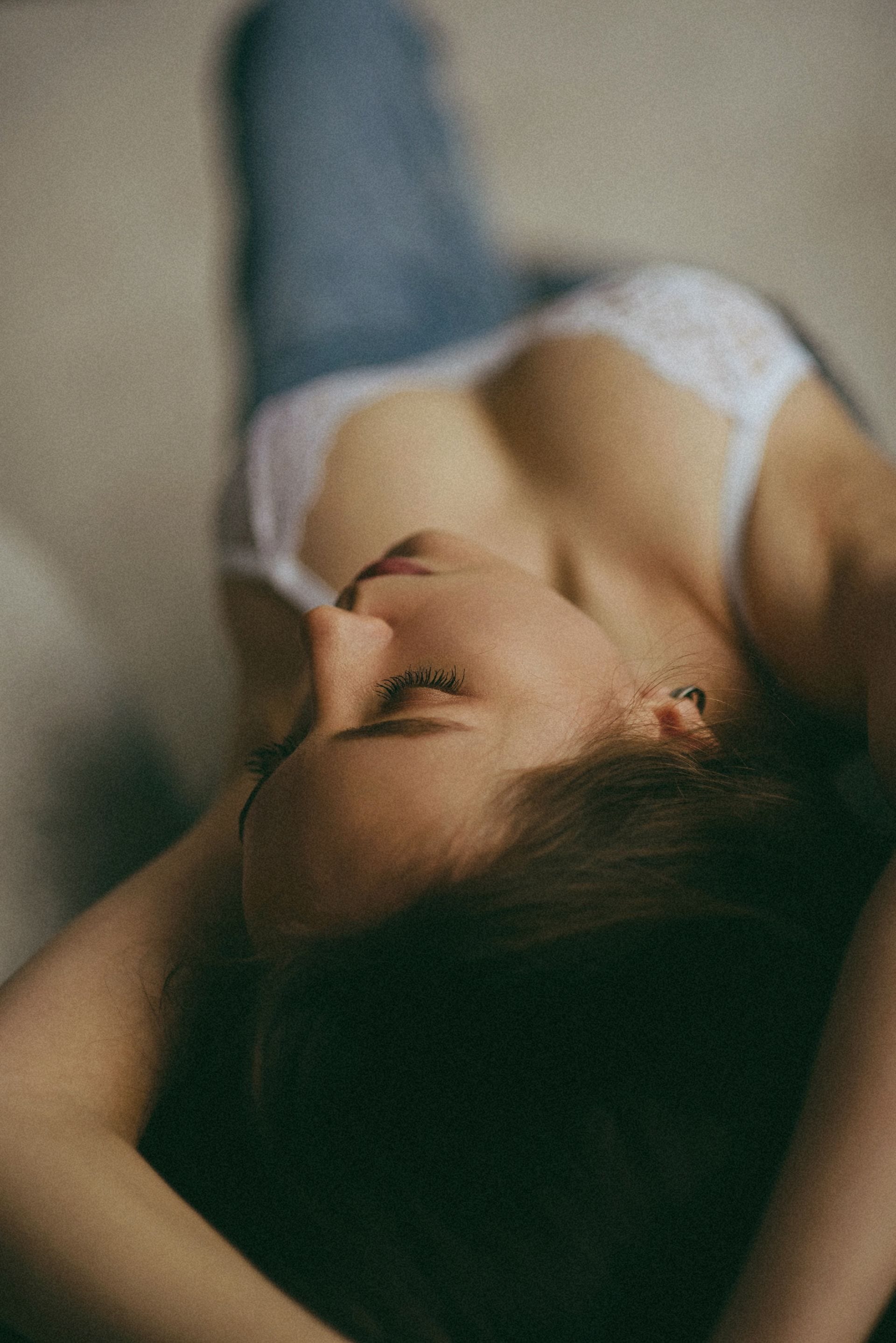 Why Men Like Boobs: The Psychology and 30 Reasons Guys Are Attracted to Breasts