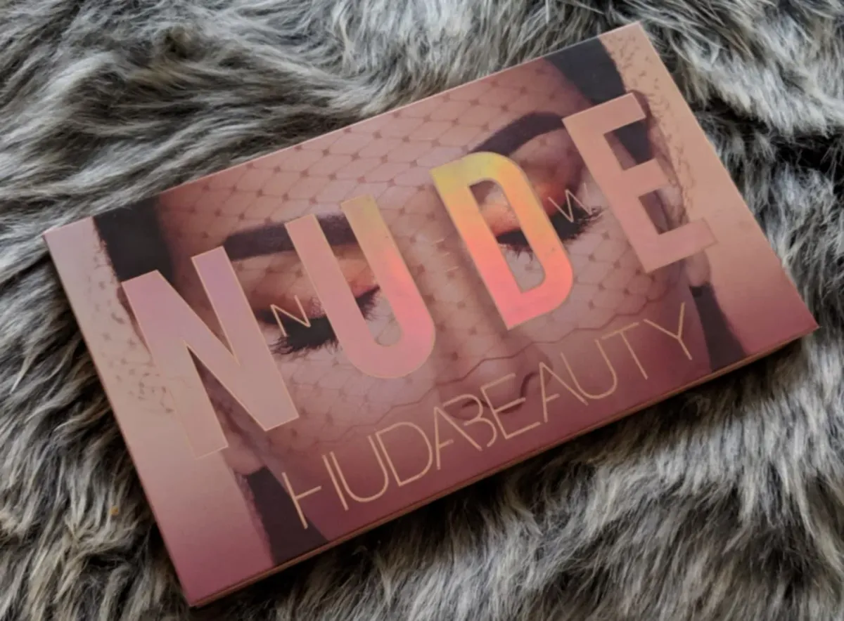 Huda Beauty Nude Palette Makeup Review