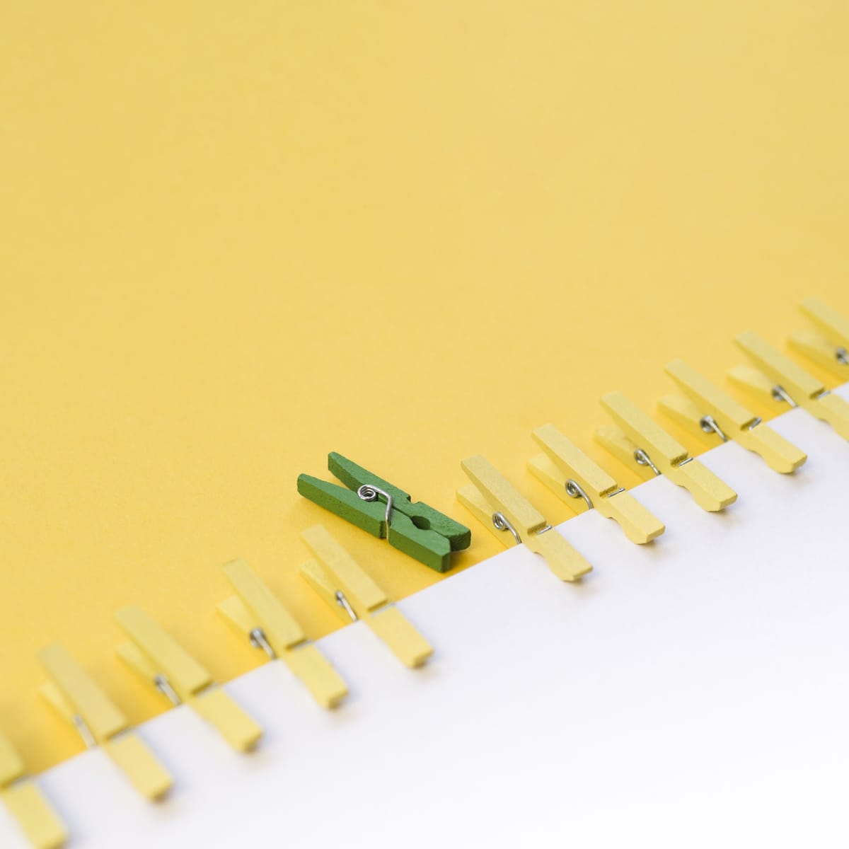 Embracing Minimalism and Decluttering: A Path to Simplicity and Serenity