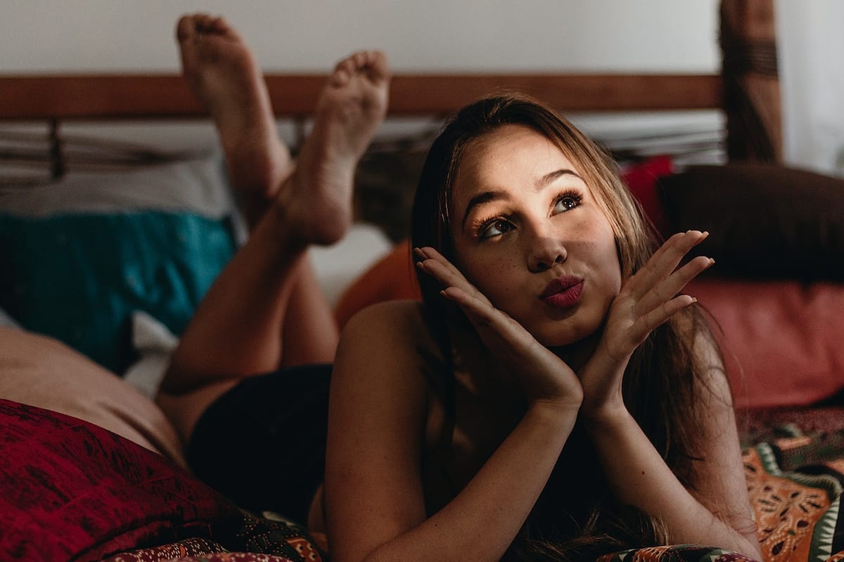 Unveiling Sensuality: The Photographer's Guide to Capturing Sexy Pictures of a Female Model