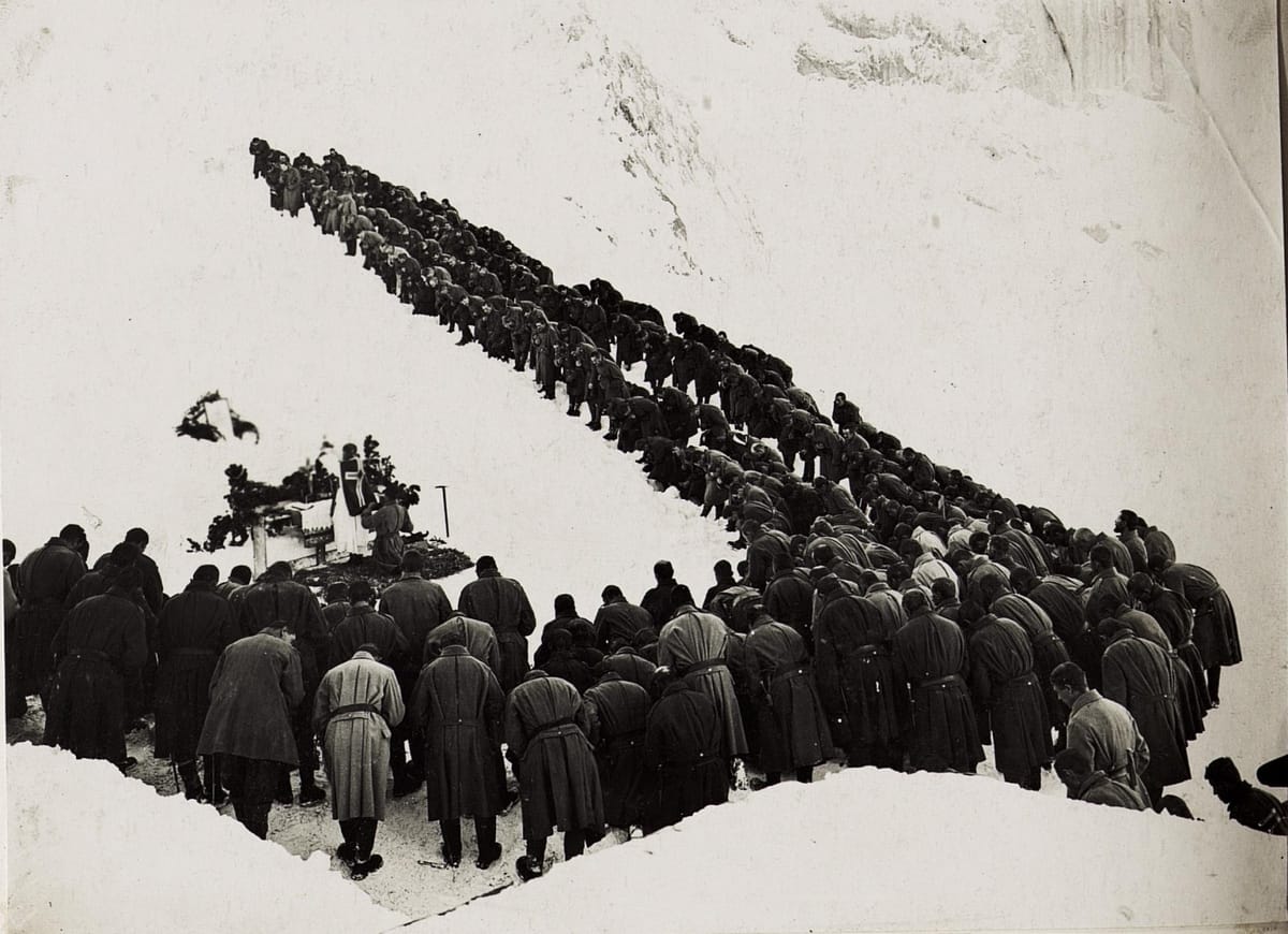 Avalanche That Made Enemies Brothers