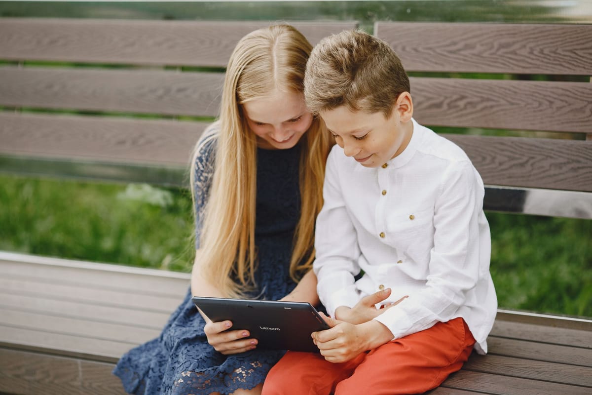 Digital Boundaries for Kids: Smart Ways to Manage Your Family’s Screen Use