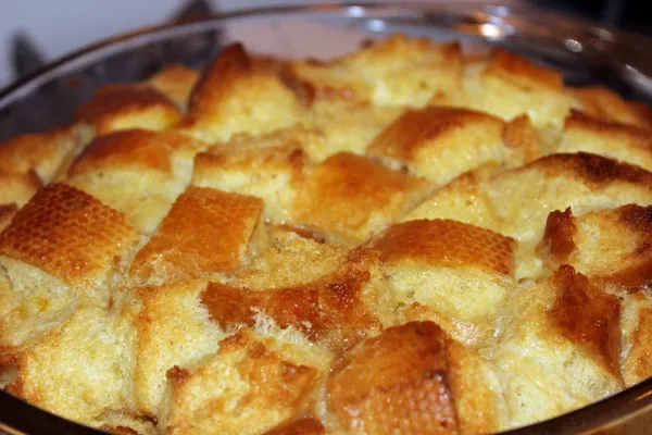 How To Make Easy And Simple Bread Pudding?