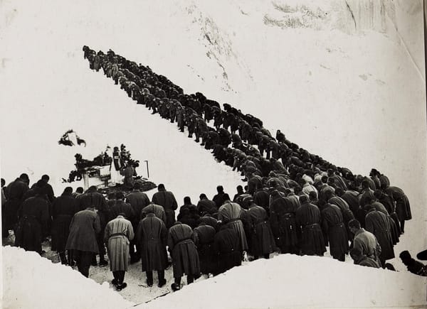 Avalanche That Made Enemies Brothers