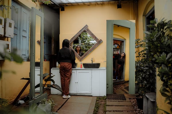 Statement Walls: Bold Alternatives to Boring White Paint