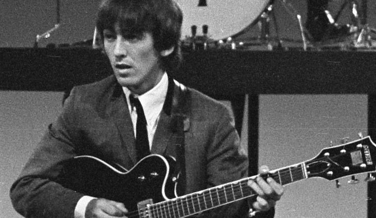 The Heart Behind “Hey Jude”: Paul McCartney’s Gentle Message to a Child Caught in Chaos